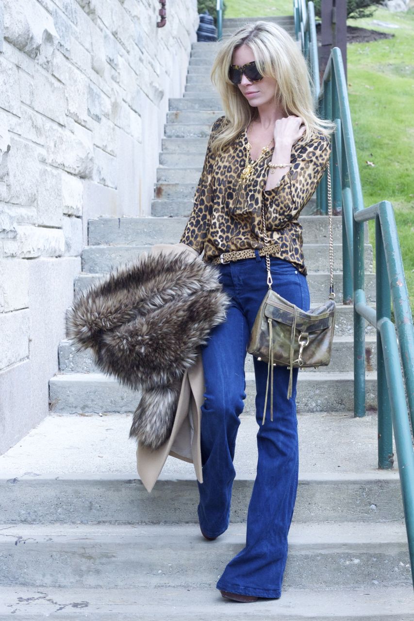 bellbottom jeans
