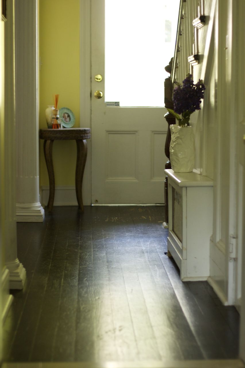 hallway before painting 3
