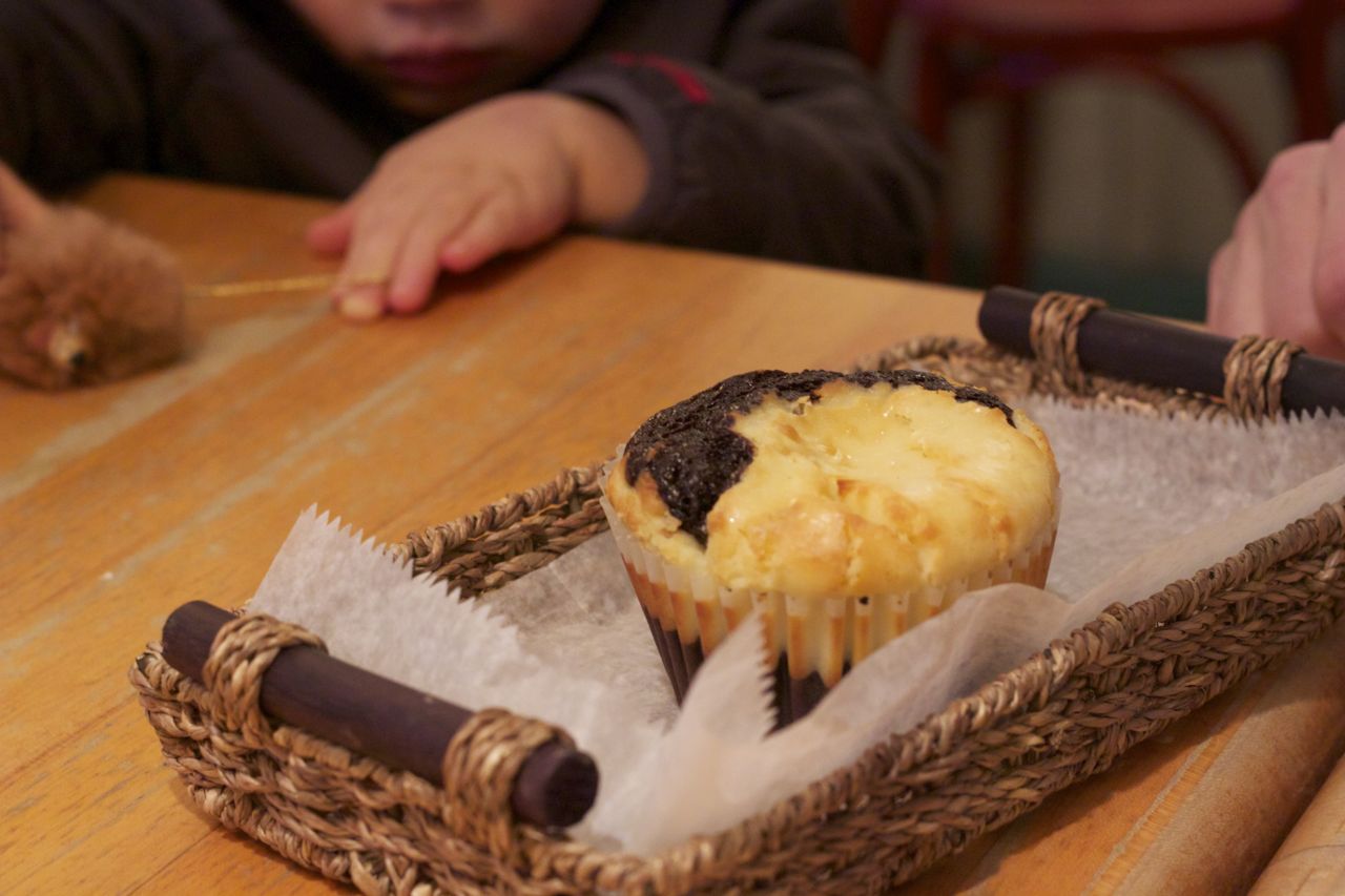 chocolate cheese muffin