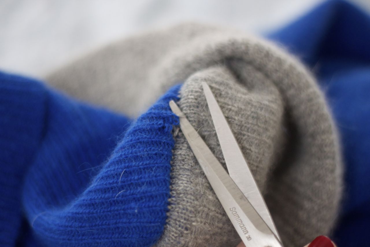 scissors sewing