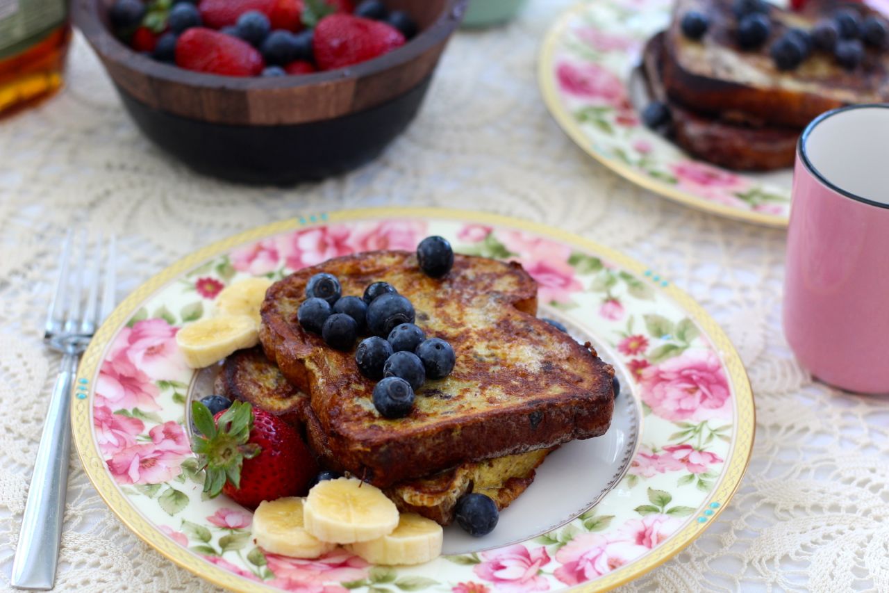 cinnamon blueberry french toast