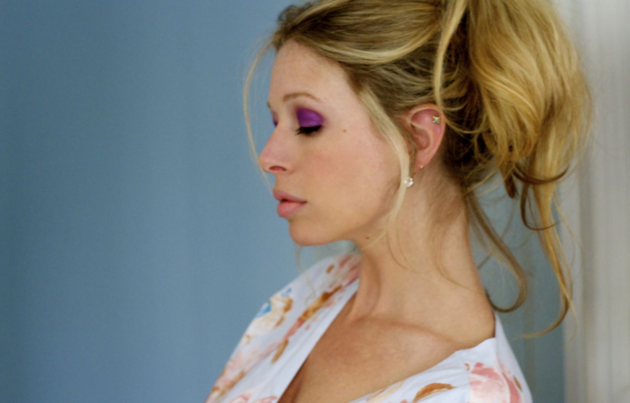 plum eye shadow