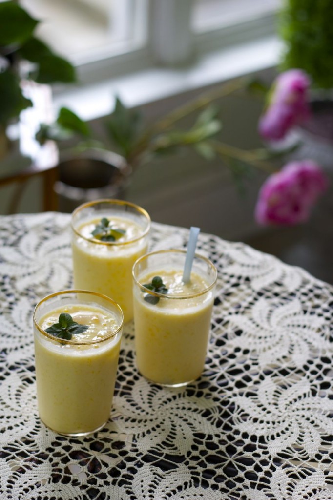 mango banana smoothie
