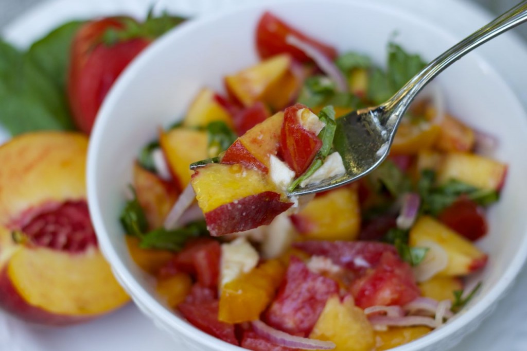 peach tomato salad