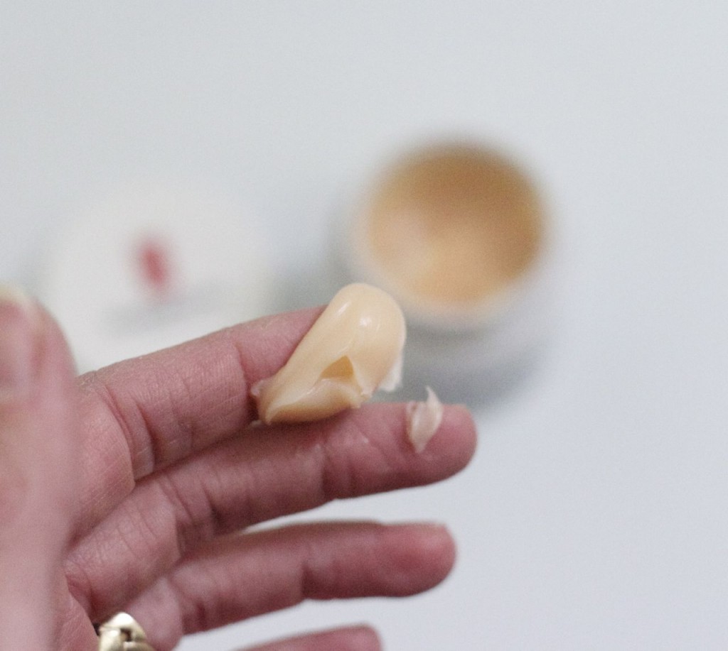 elizabeth arden miracle moisturizer