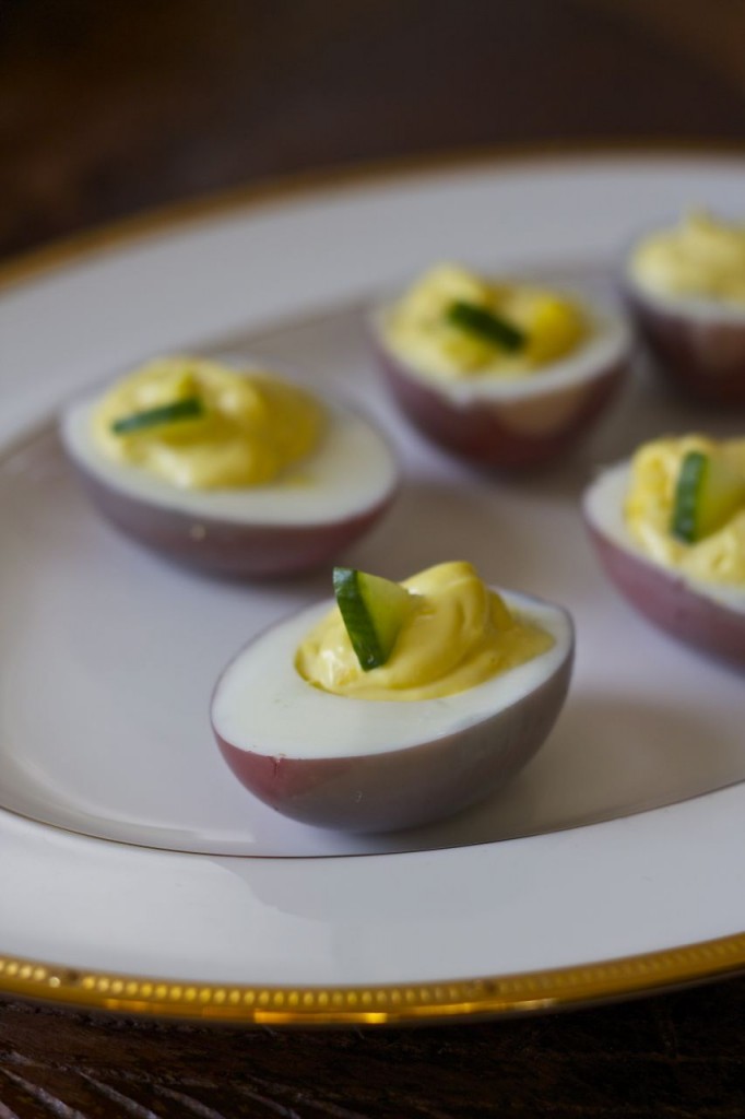 deviled egg red wine