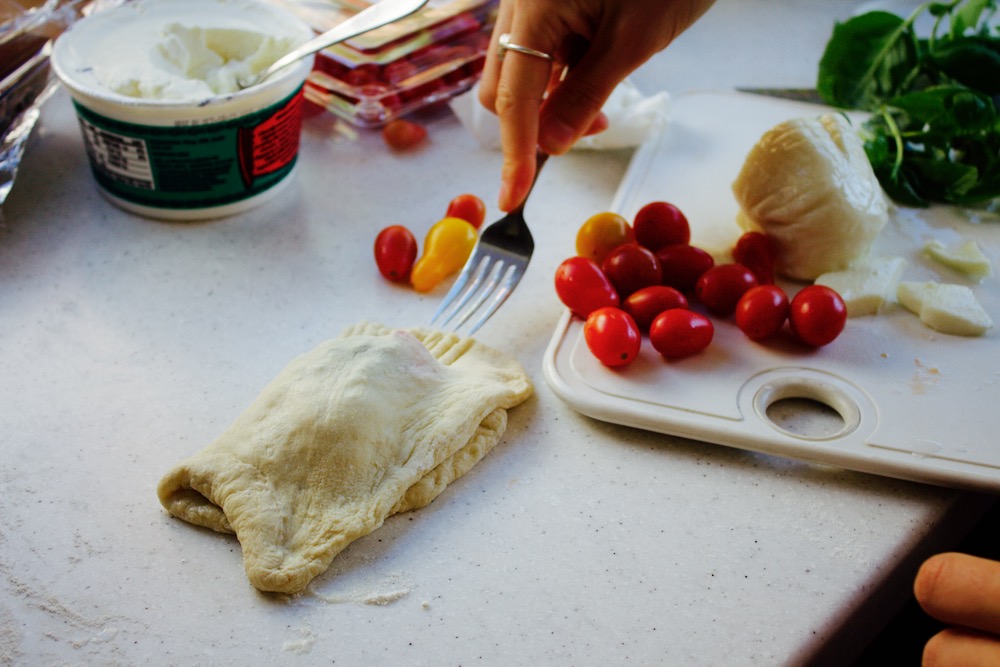 how to make a calzone