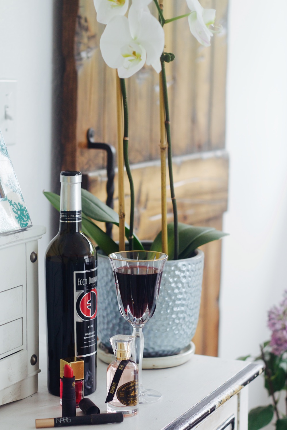 ecco domani red wine