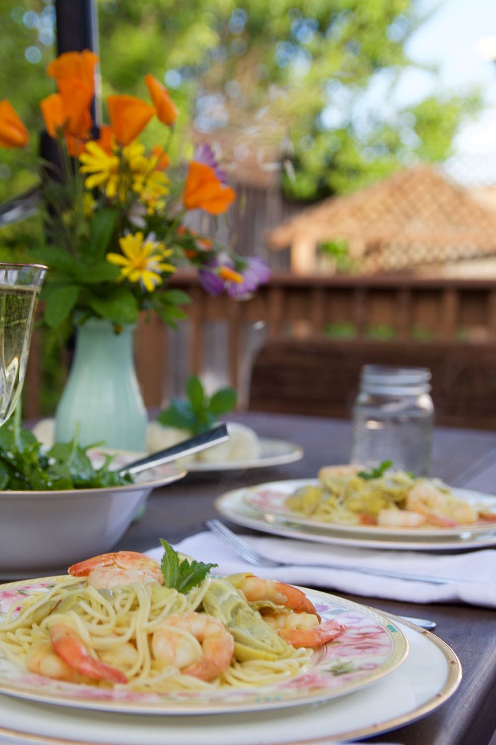 Pasta with shrimp and artichoke hearts