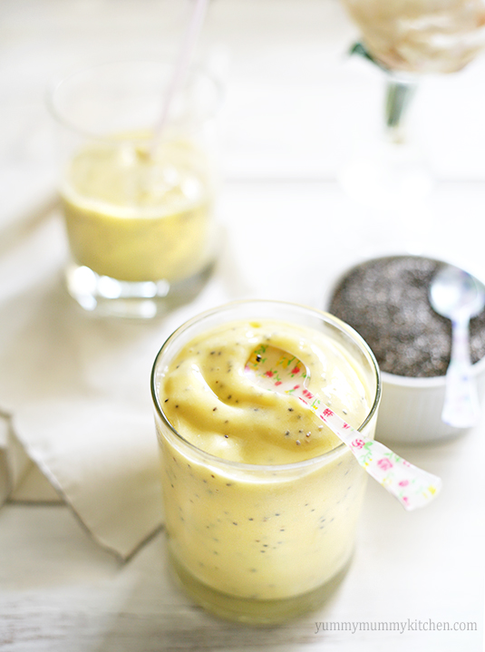 Banana chia smoothie with mango
