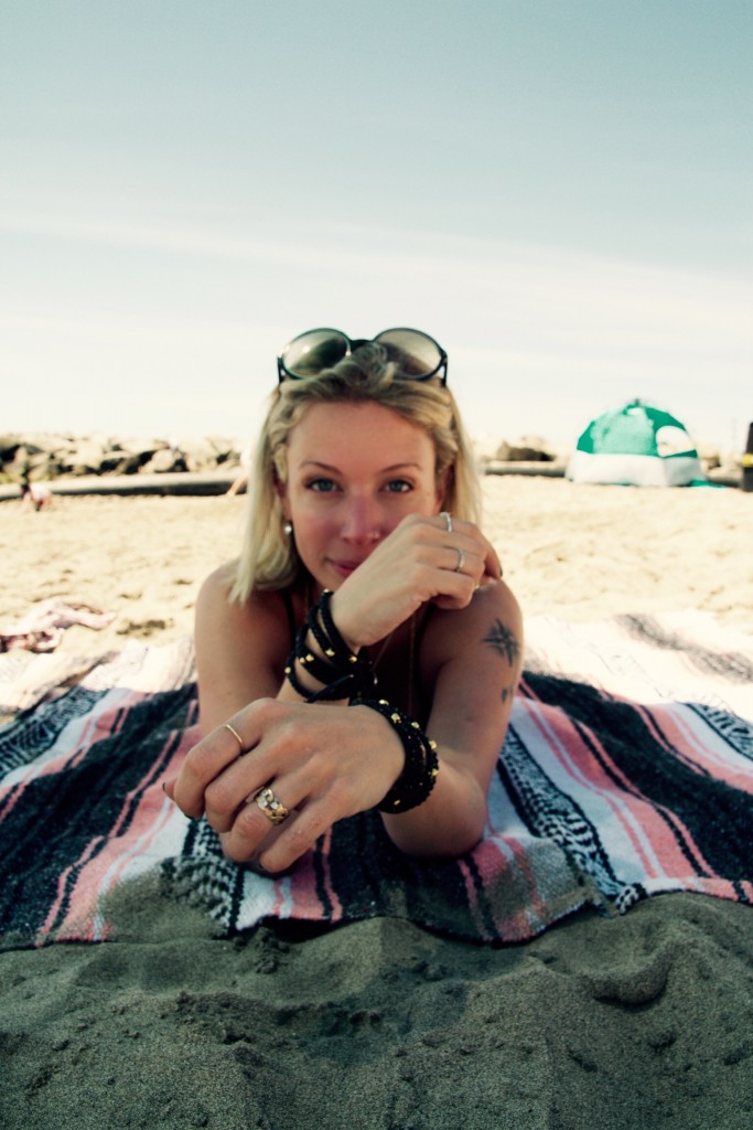 Jordan Reid in Victoria Emerson jewelry