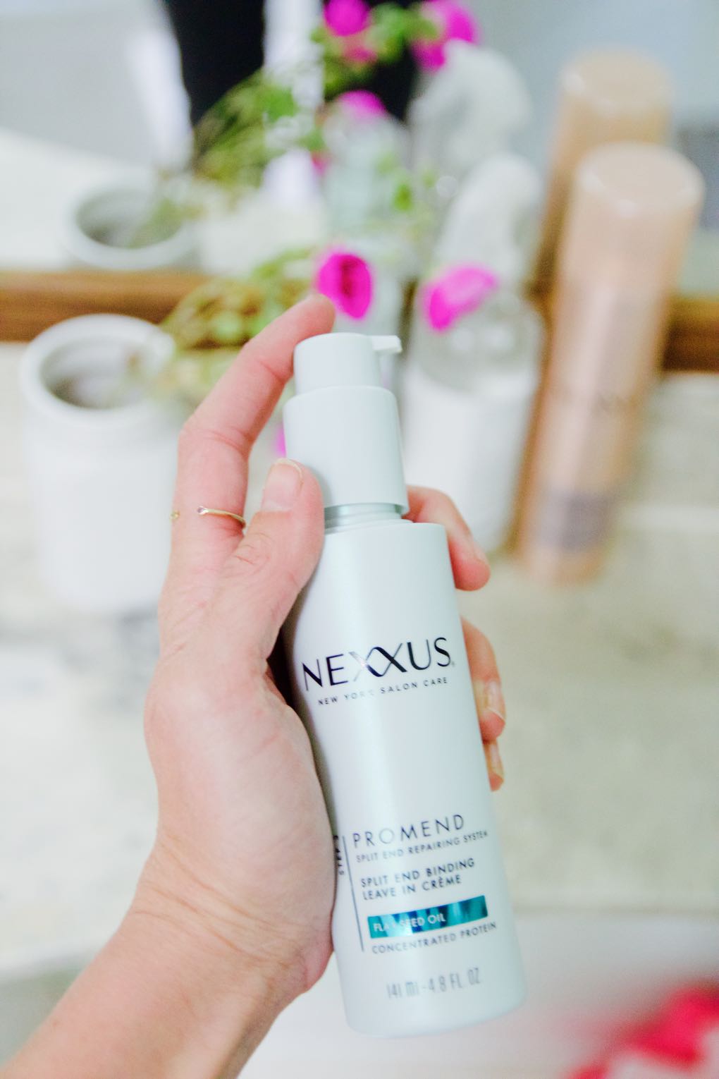 Nexxus anti-frizz styling cream