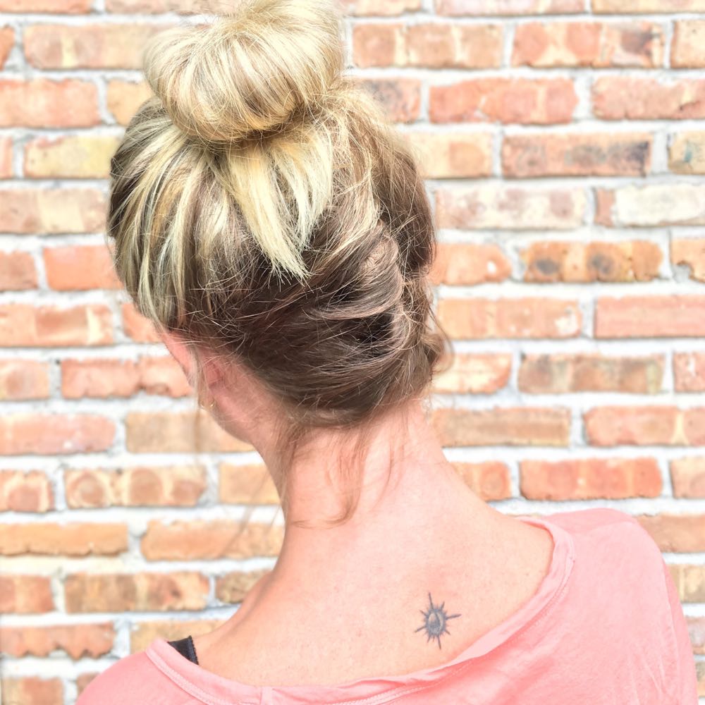 How to do an easy and relaxed half french twist