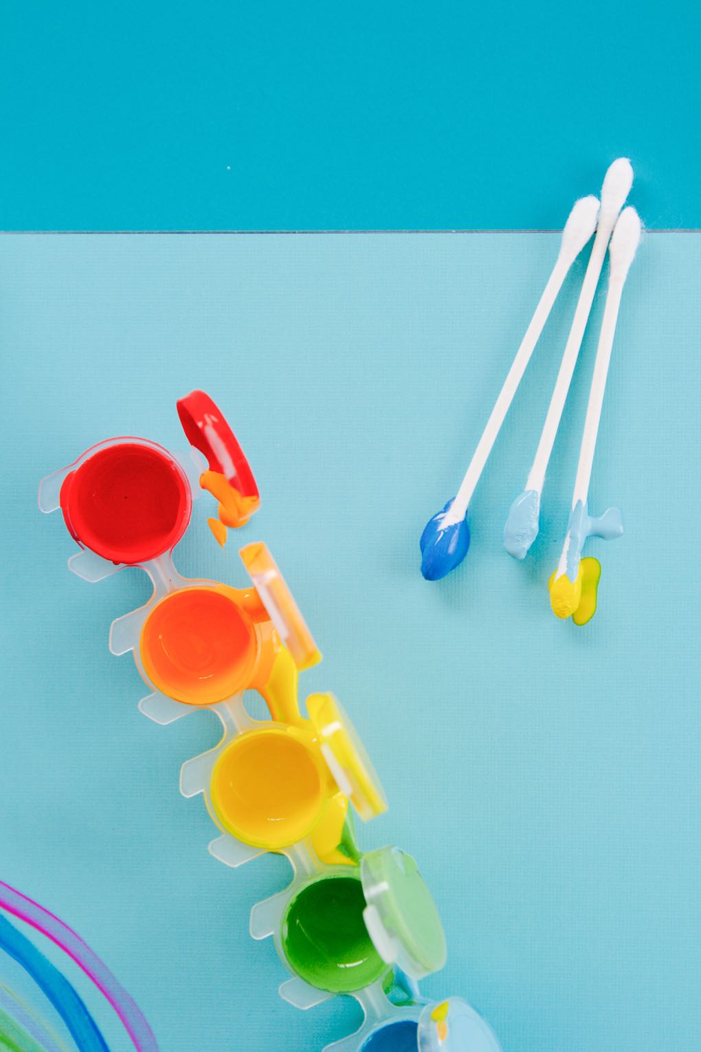 simple craft using q tips and paint for toddlers and kids