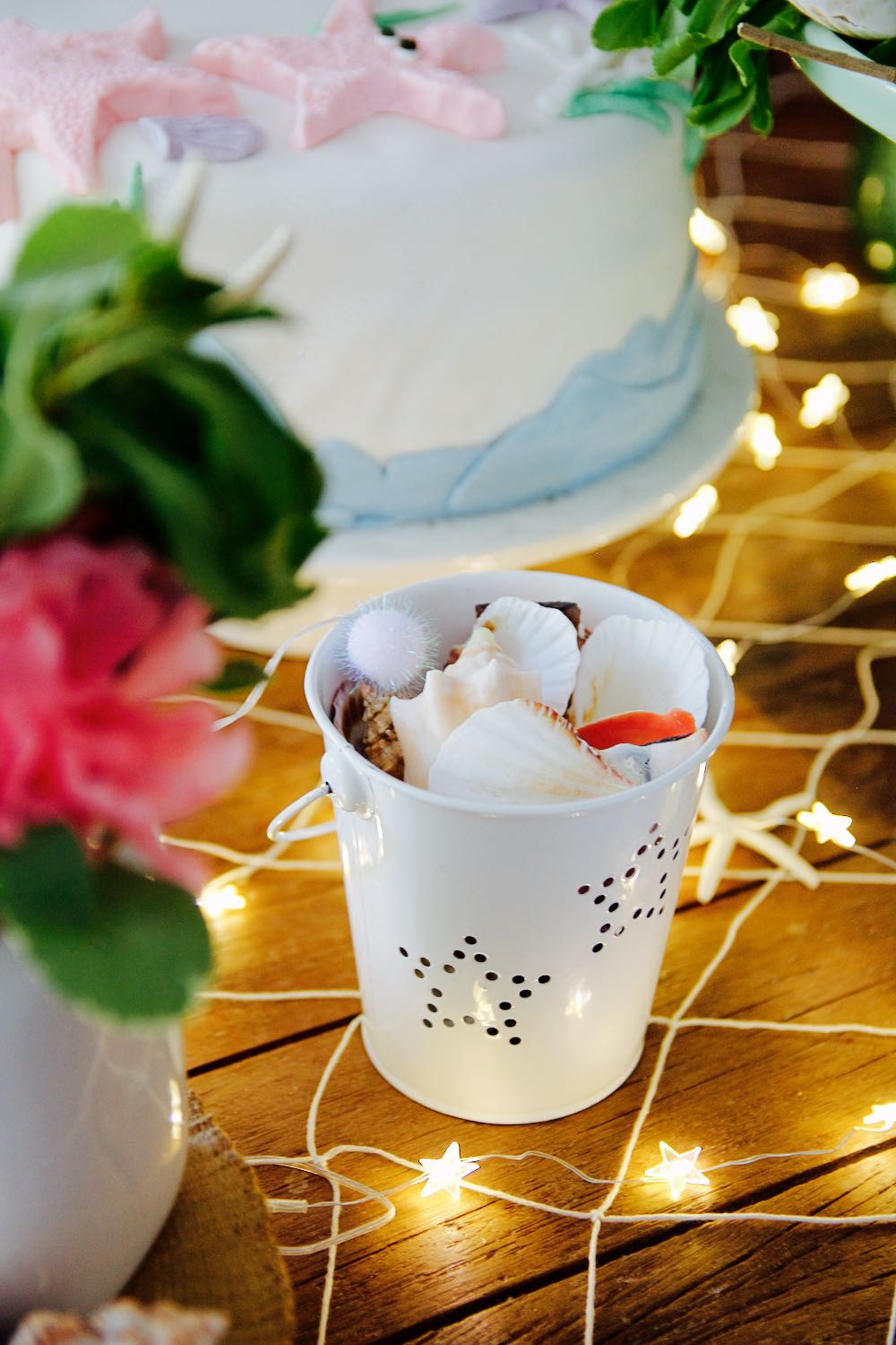 Decorations for a chic and elegant little girl's birthday party