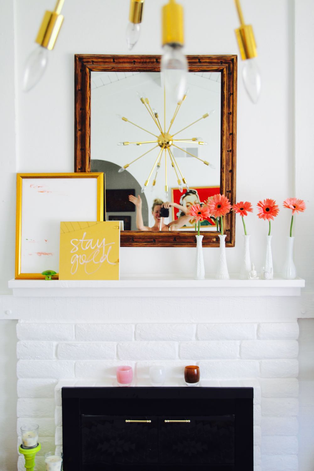 how to easily and inexpensively style a mantle 
