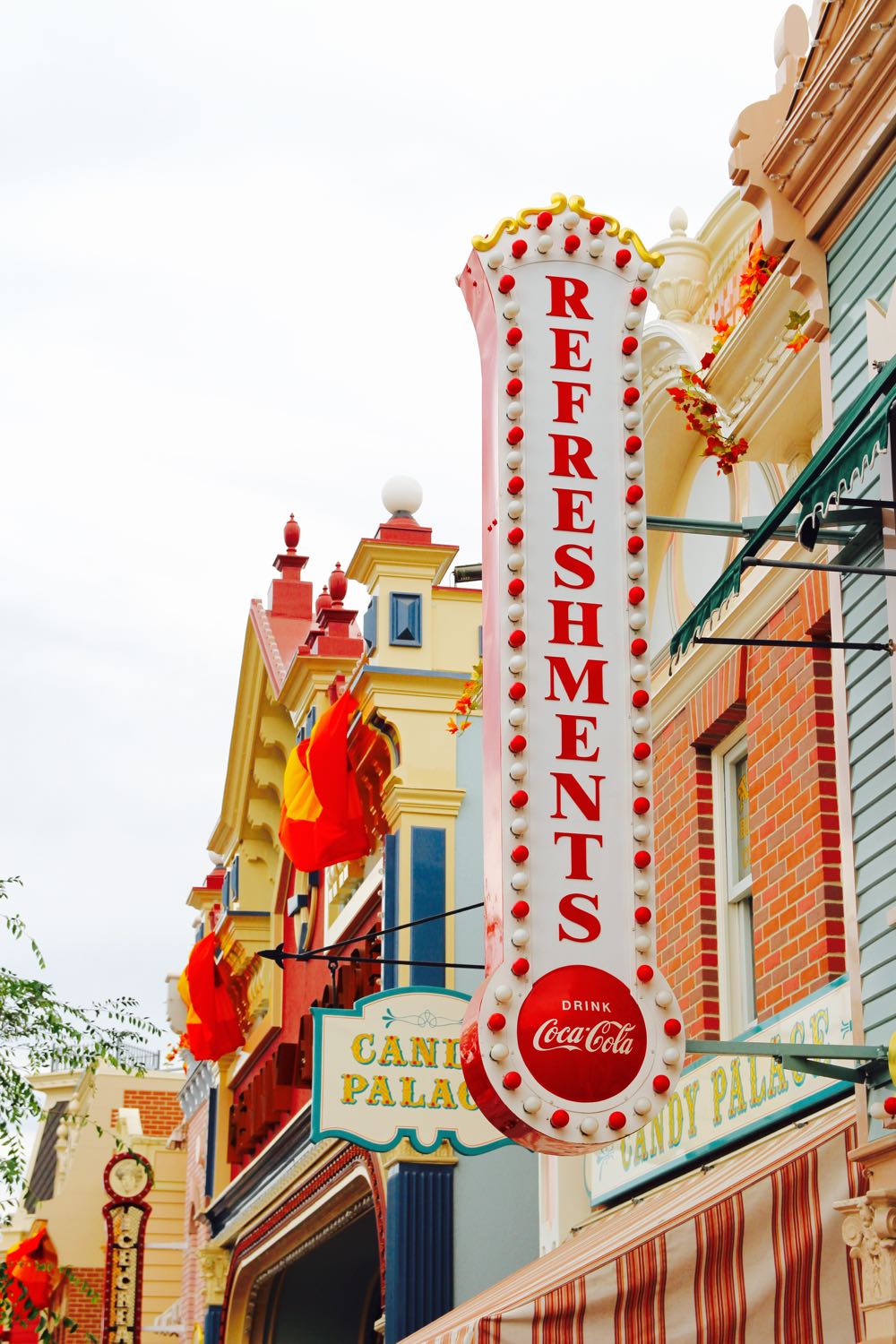 bright and colorful shot of main street in disneyland