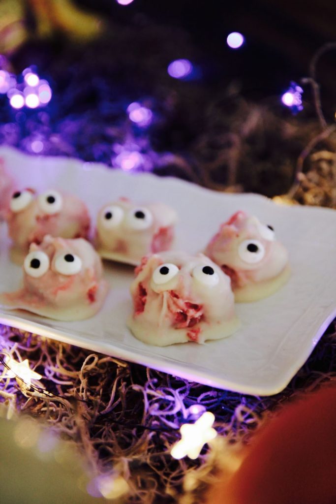 how to decorate cake pops for halloween