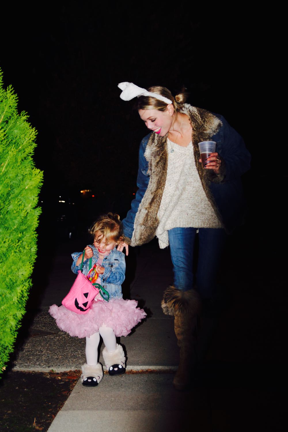 trick or treating on halloween 2016