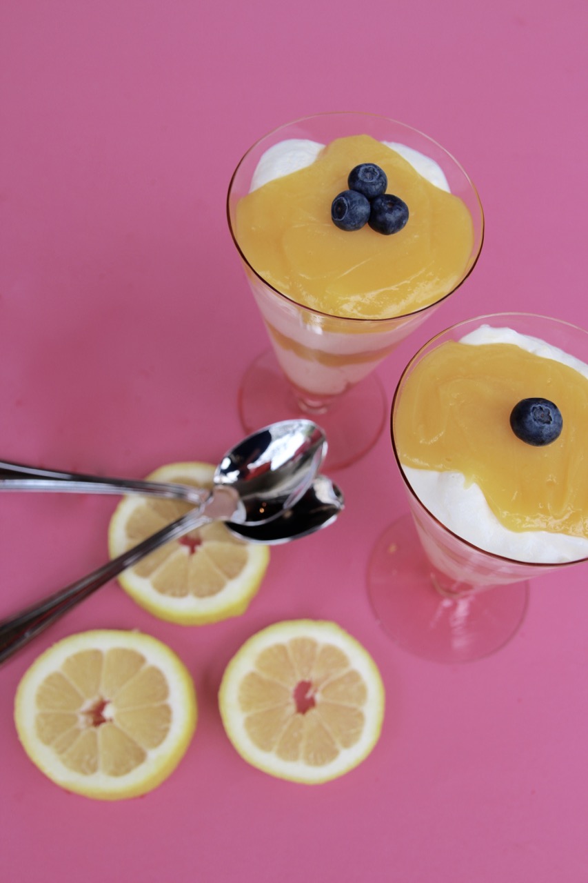 how to make parfaits with lemon curd and berries