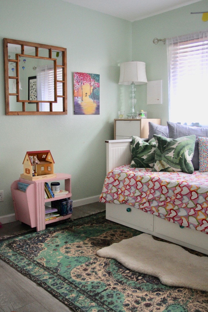 ikea hemnes day bed in little girl's room
