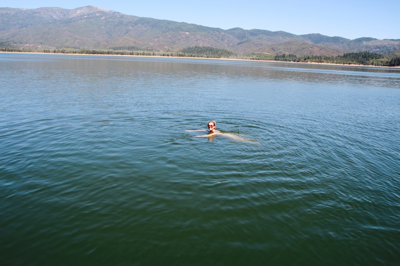 Camping weekend in Lake Pillsbury, California