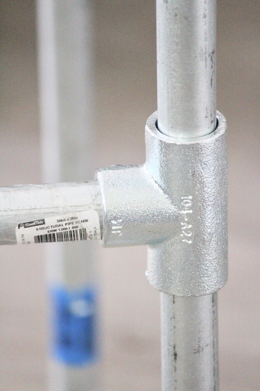how to make a table out of plumbing pipes