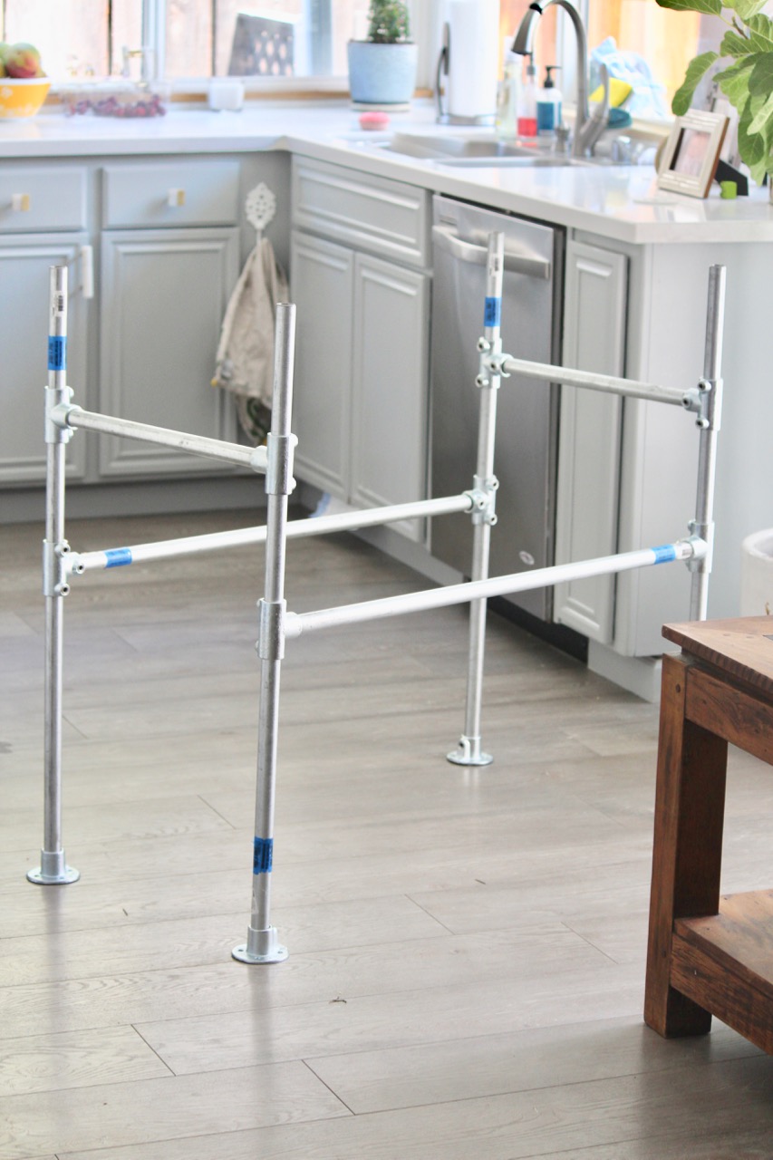 how to make a table out of plumbing pipes