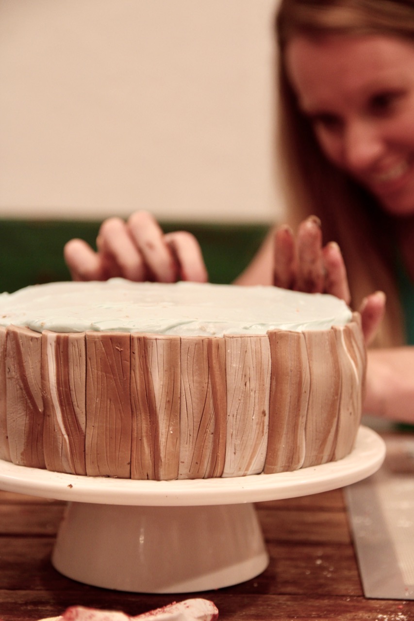 how to make realistic wood or driftwood out of fondant