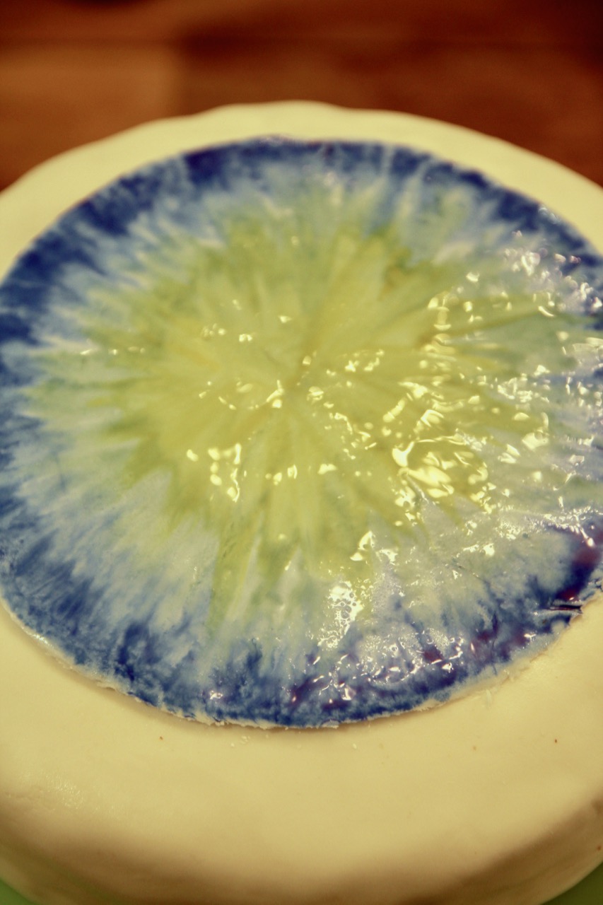 how to make an eye iris with fondant and food coloring