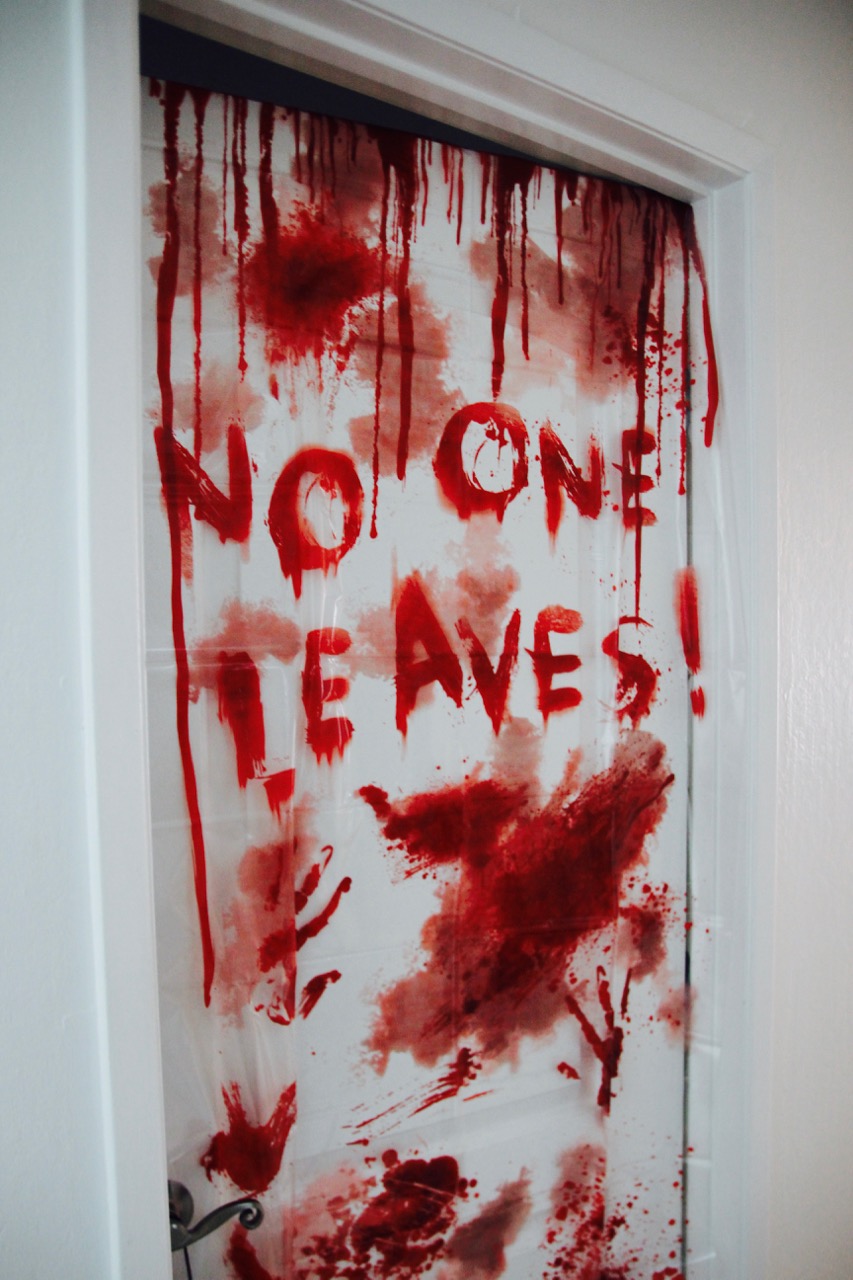 easy halloween party decor ideas no one leaves door hanging