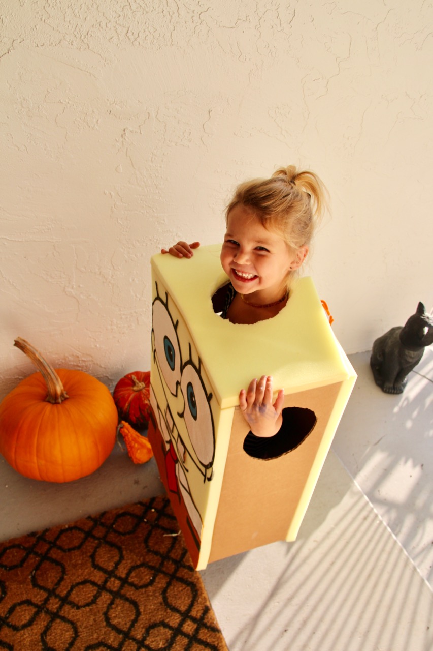 how to make a diy spongebob squarepants halloween costume