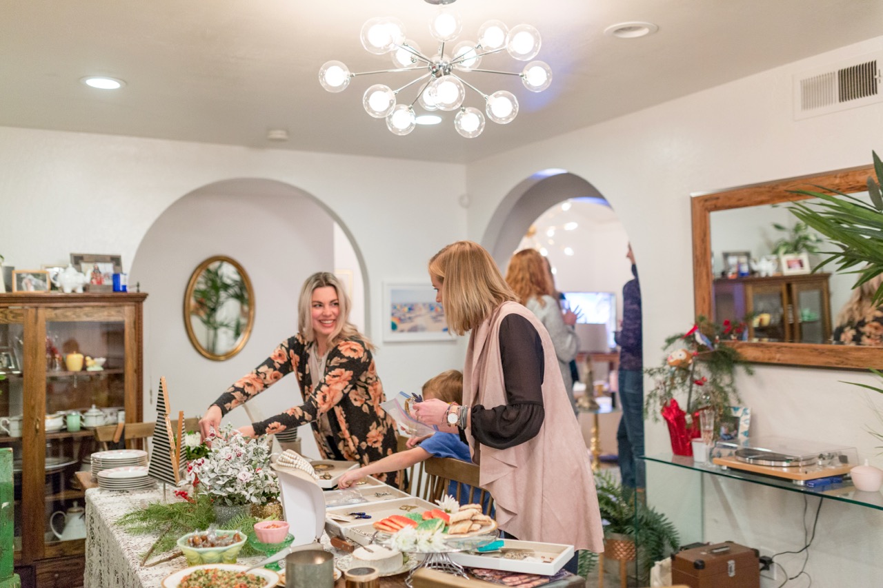 how to host a stella and dot trunk show party