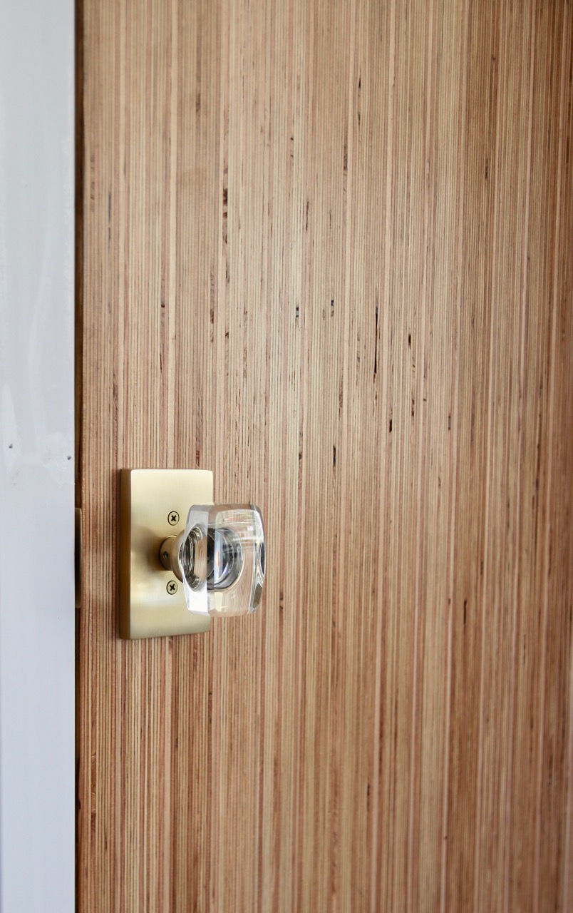 how to choose a doorknob