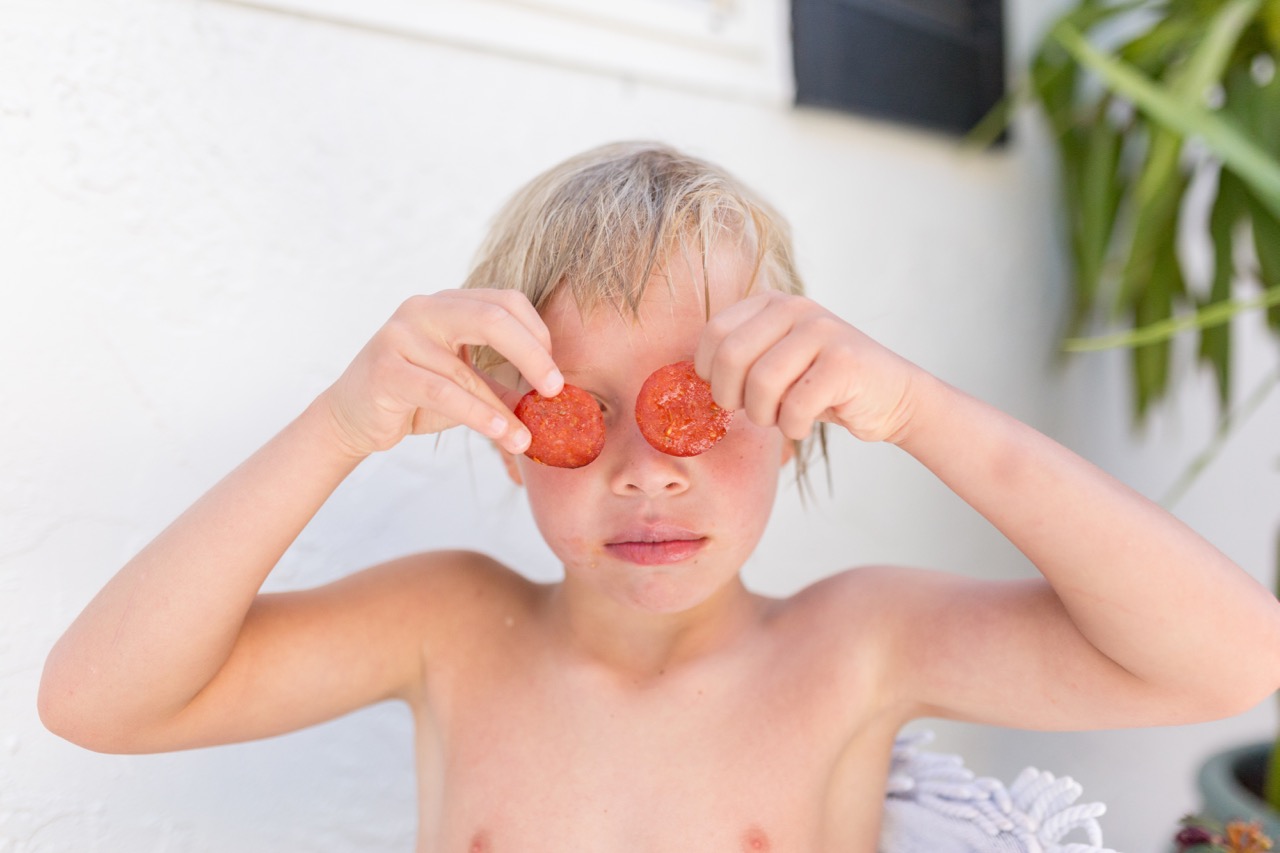 how to feed kids at your summertime outdoor party