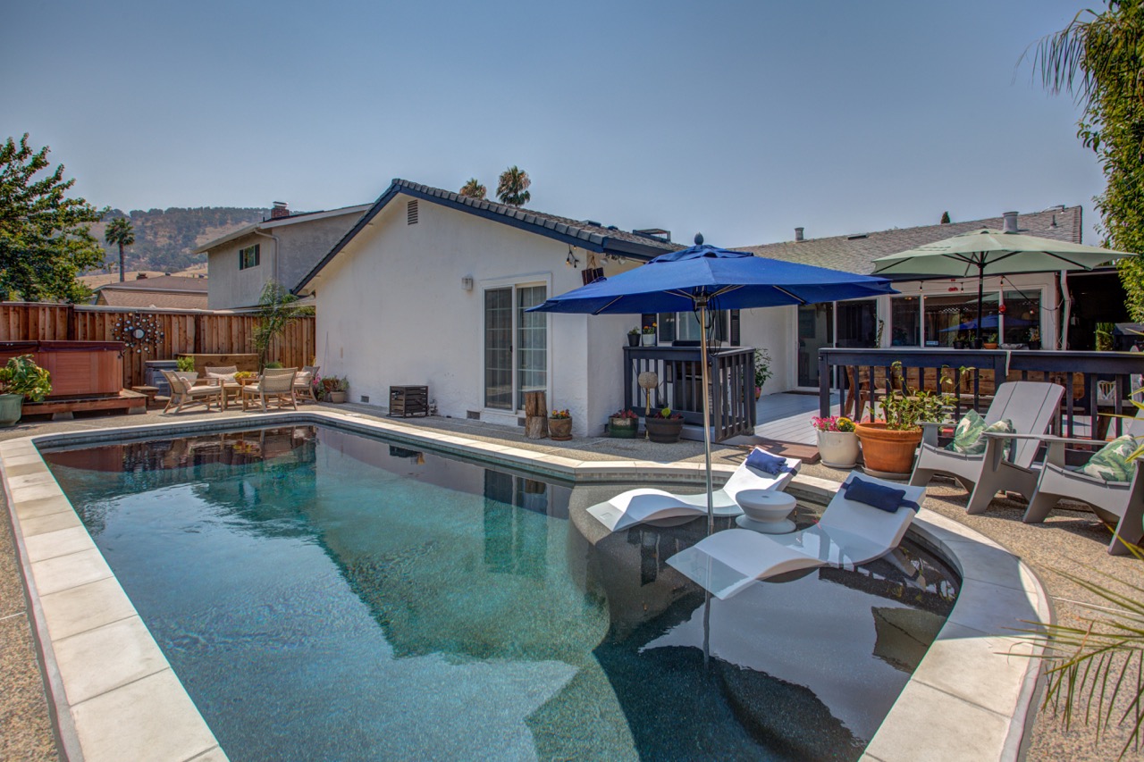 ledge loungers baja shelf