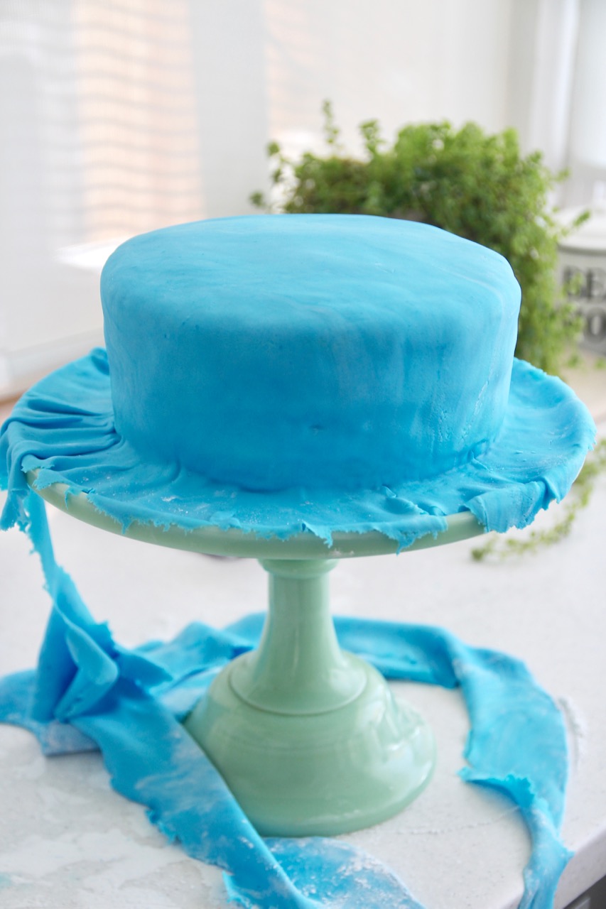 how to make a rainbow birthday cake with fondant