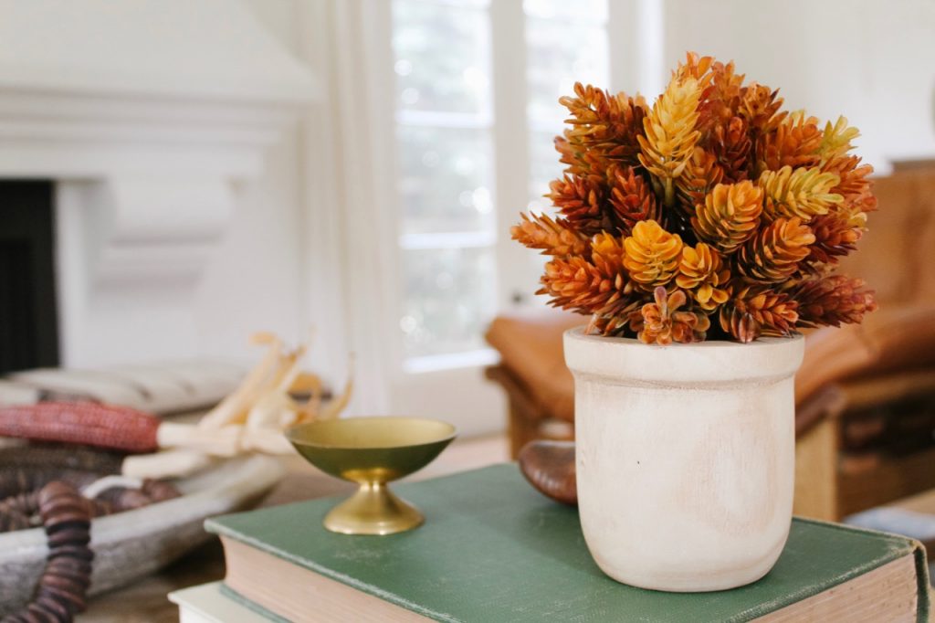 easy ways to update your home decor for fall