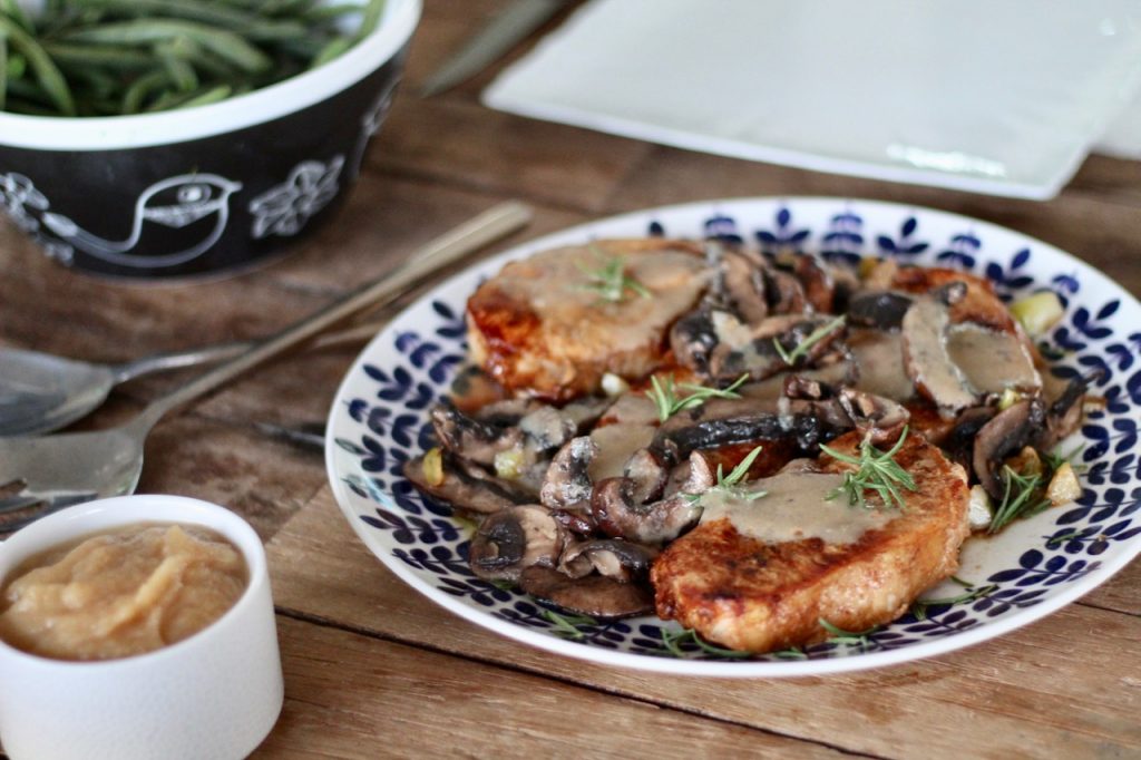 apple cider pork medallions with shallots and mushrooms