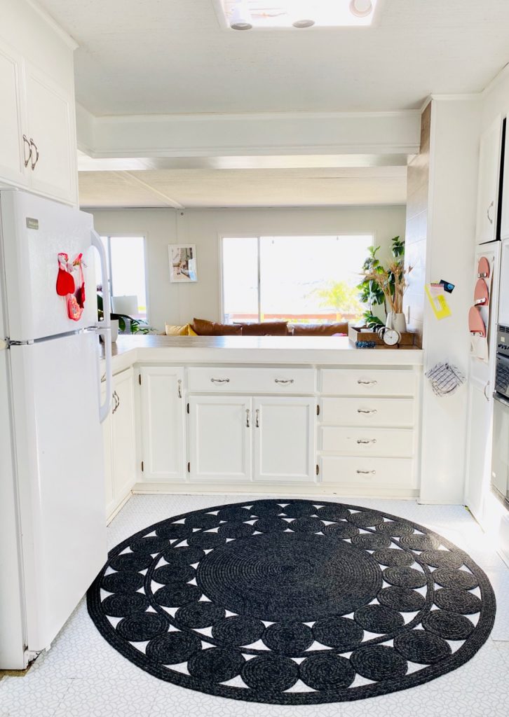 how to peel and stick tile for kitchen and bathroom